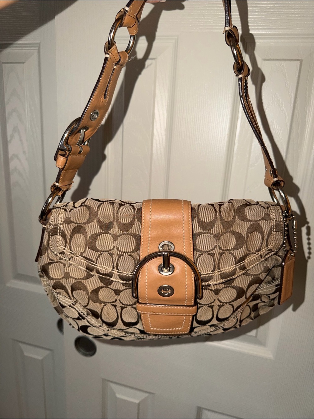 Vintage Y2K Coach Soho Signature Flap Hobo Bag 10603
